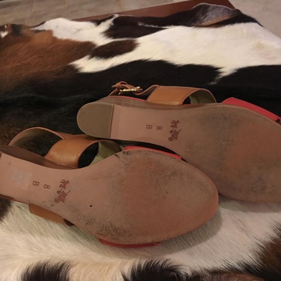 SOLD!! COACH Tan & Coral wedge with buckle close - Picture 7 of 7